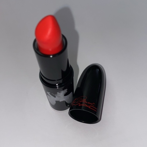 MAC Limited Edition lipstick in Scarlet Ibis - Picture 2 of 7
